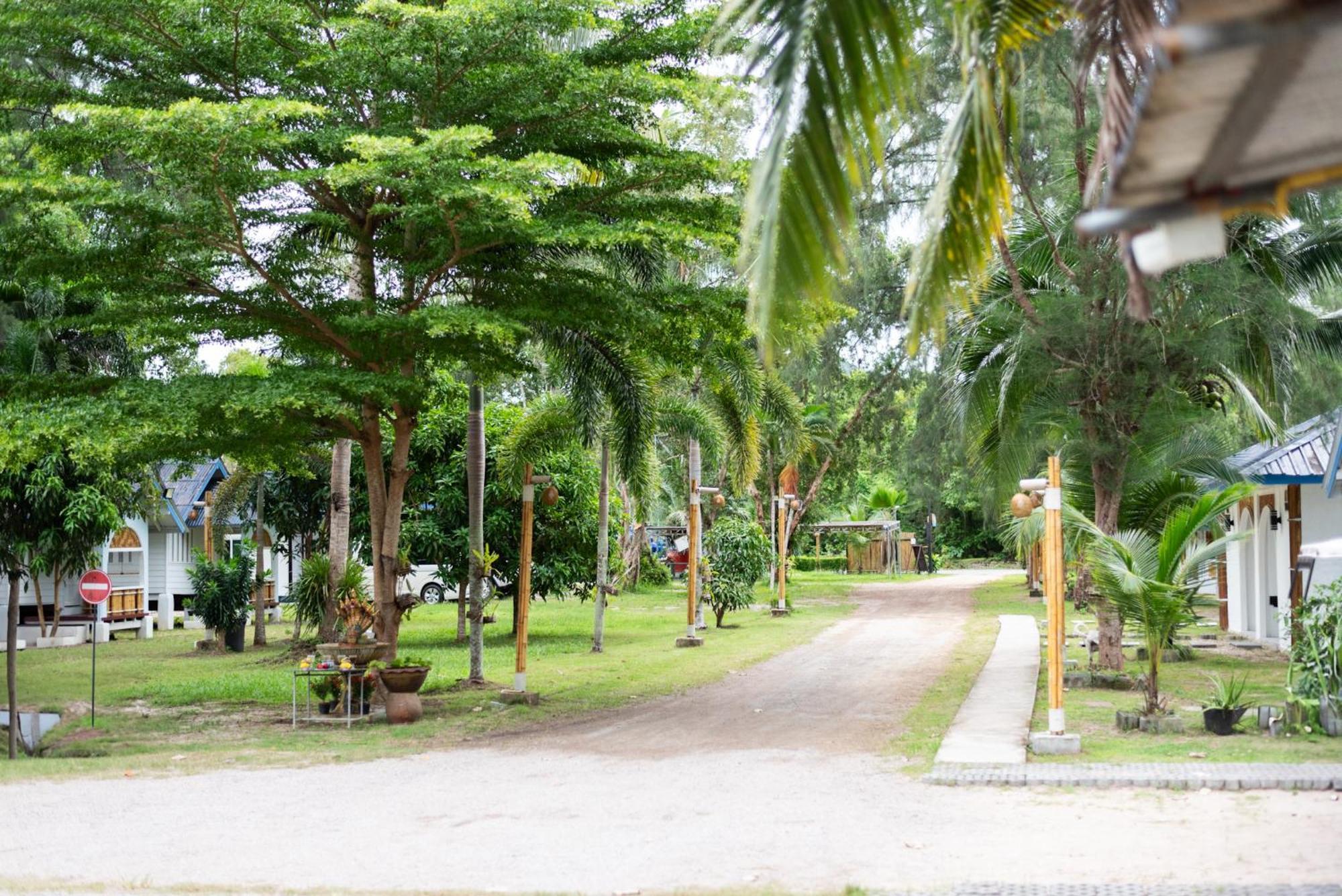 Pan Beachfront Resort Krabi Klong Muang Beach Exterior foto